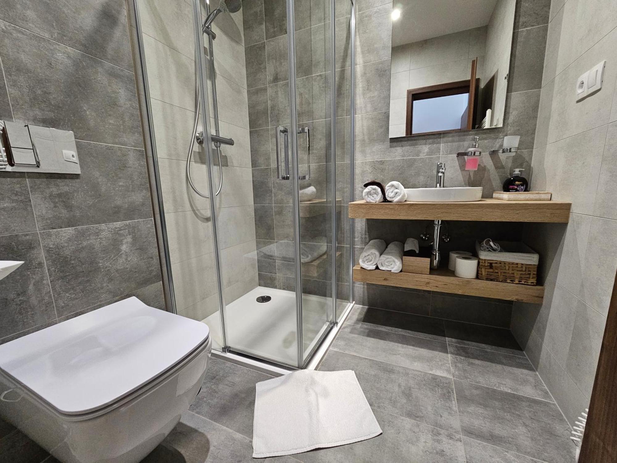 Budinski Apartmany & Wellness Liptowski Mikułasz Zewnętrze zdjęcie